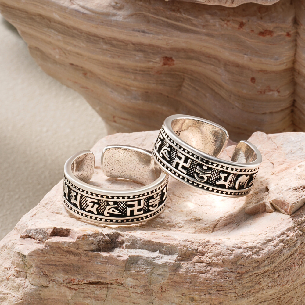 Celestial Shield – Whispering Mantra Ring